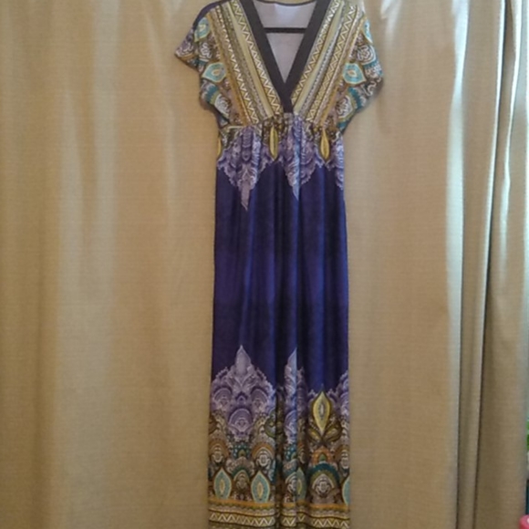 Maxi dress - Picture 2 of 5